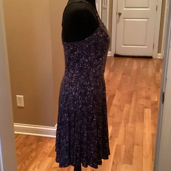 Women’s Floral Slip Dress in Deep Purple Size Small - Picture 4 of 7